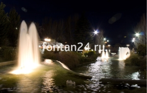 Dichroic lightfixture, 4 диода, 30°, 12V.AC, 5W-LED R красный, латунь